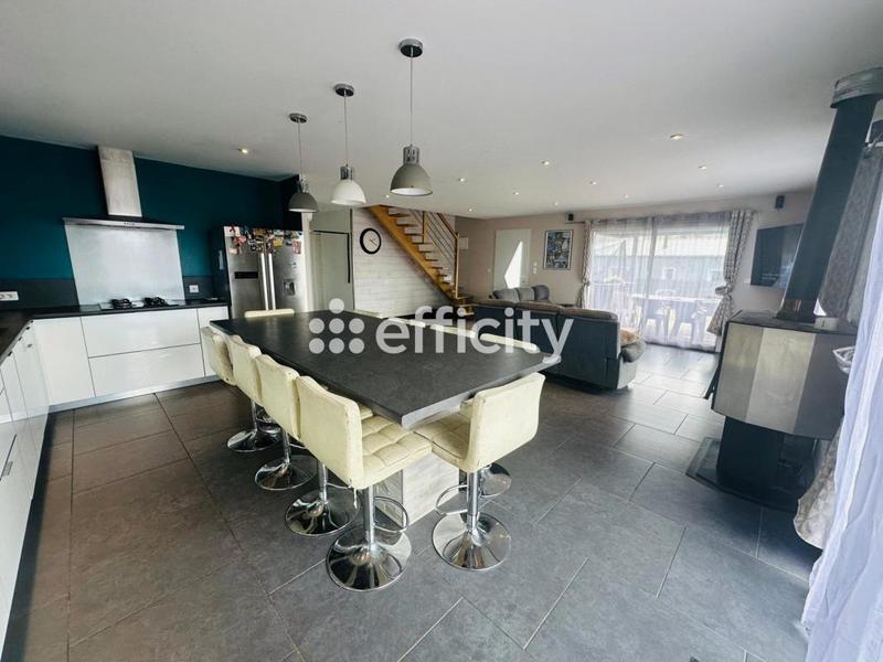 Maison - 138 m² - 6 pièces