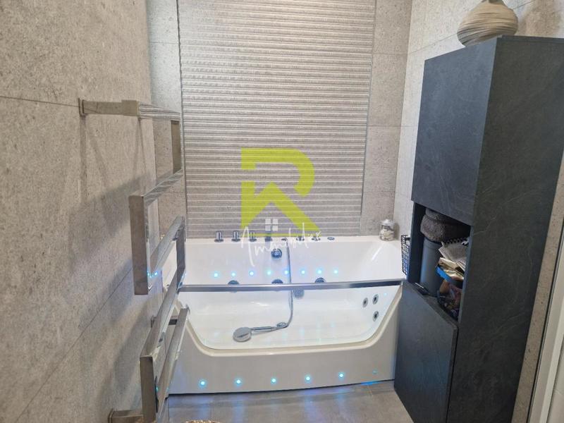 Maison - 103 m² - 4 pièces