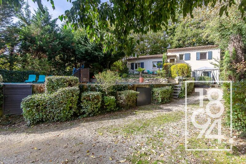 Villa - 137 m² - 5 pièces