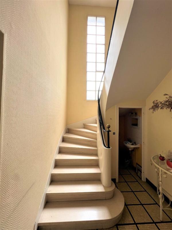 Maison - 228 m² - 6 pièces