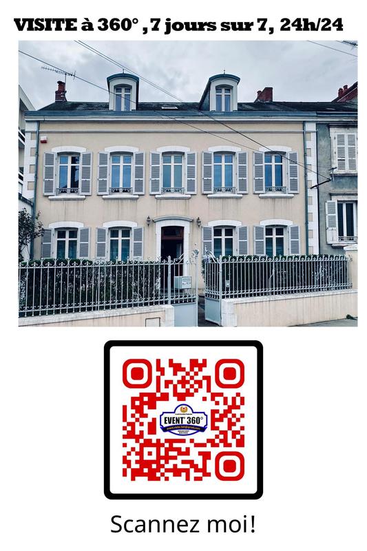 Maison - 280 m² - 10 pièces