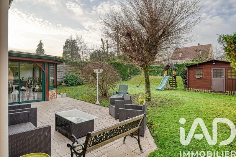 Maison - 147 m² - 9 pièces