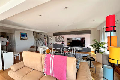 Appartement - 97 m² - 4 pièces