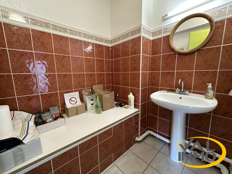 Bureau - 157 m² - 6 pièces