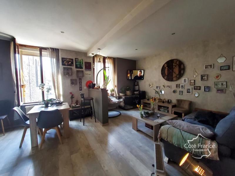 Immeuble - 90 m² - 5 pièces