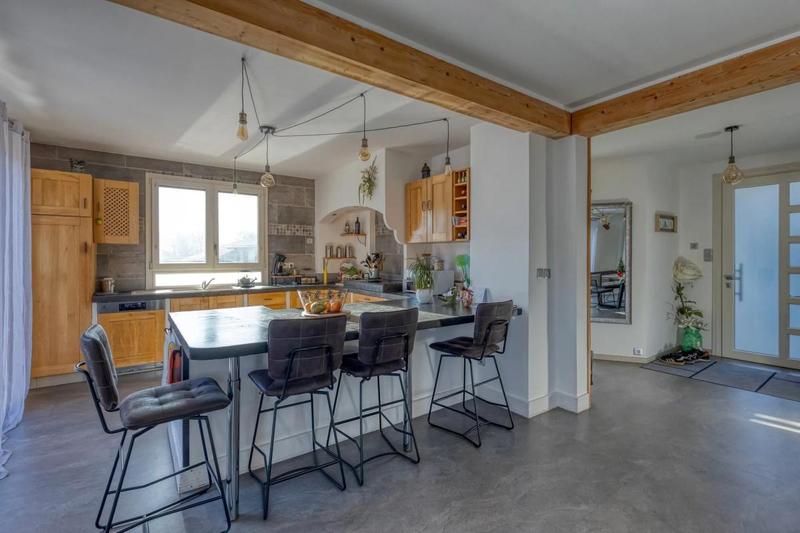 Maison - 160 m² - 5 pièces
