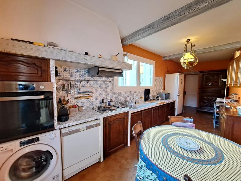 Maison - 288 m² - 10 pièces