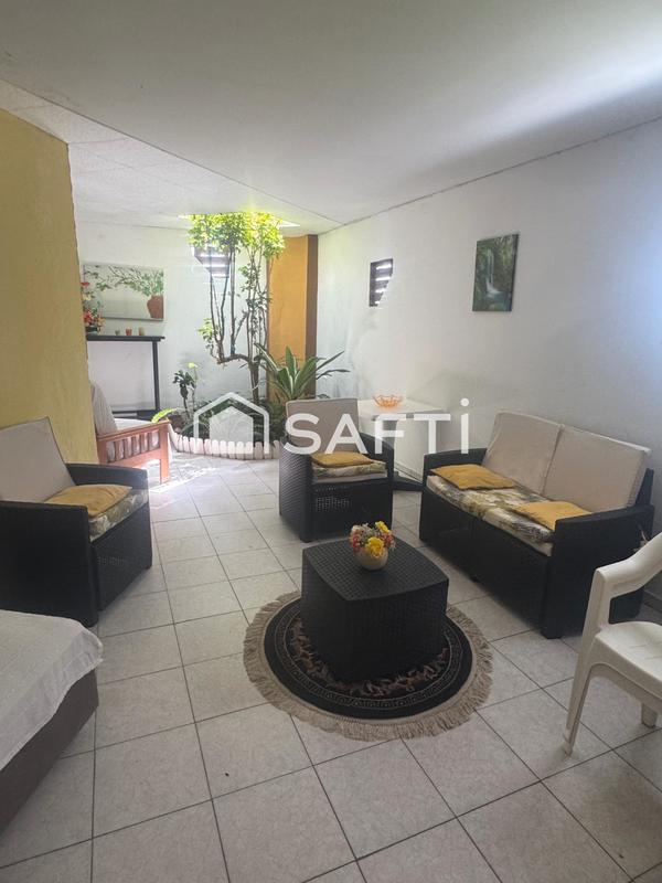 Maison - 327 m² - 10 pièces