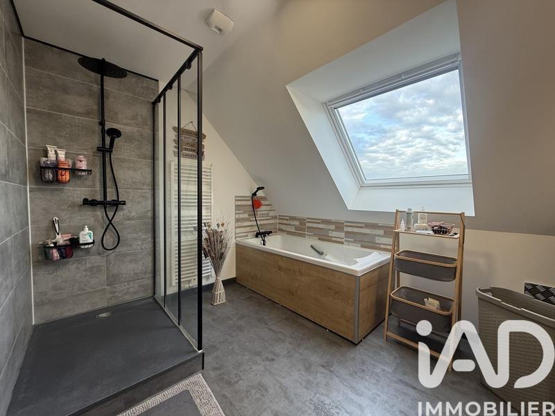 Maison - 143 m² - 5 pièces