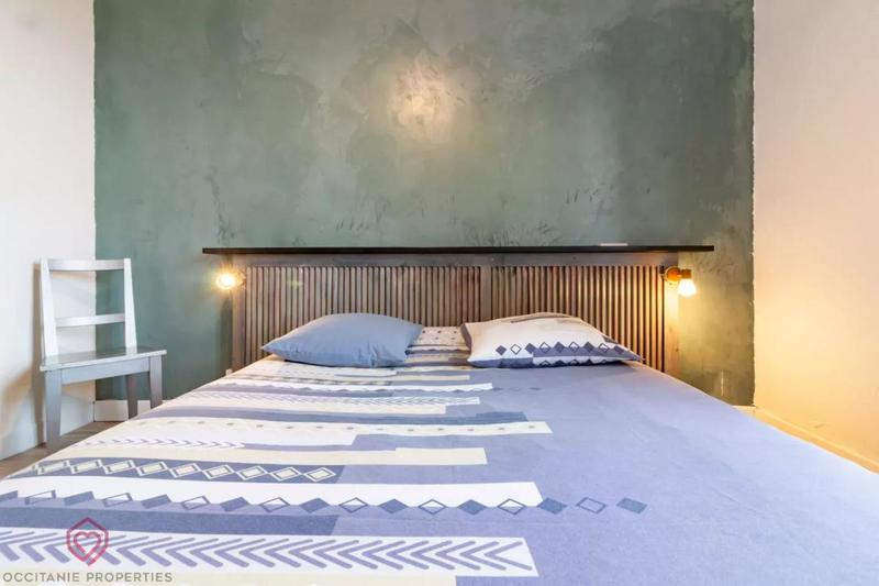 Propriété - 277 m² - 13 pièces