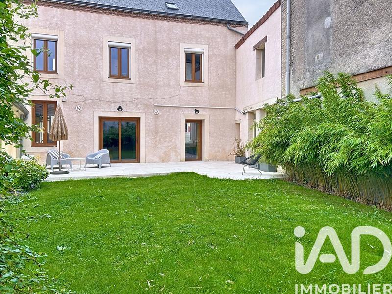 Maison de village - 217 m² - 7 pièces