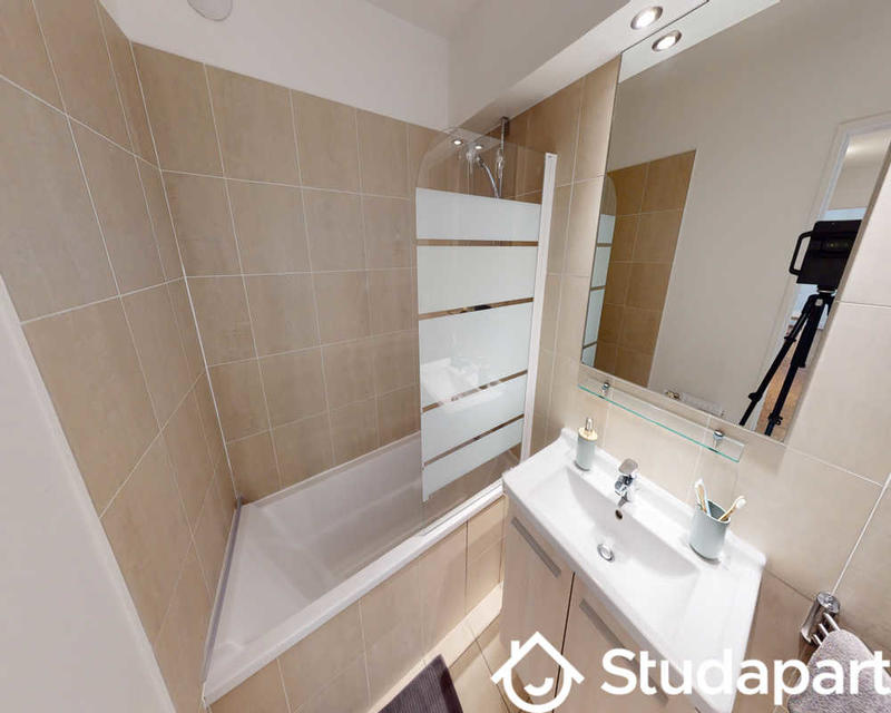 Chambre - 110 m² - 1 pièce