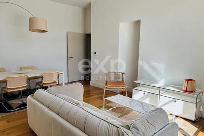 Appartement - 104 m² - 4 pièces