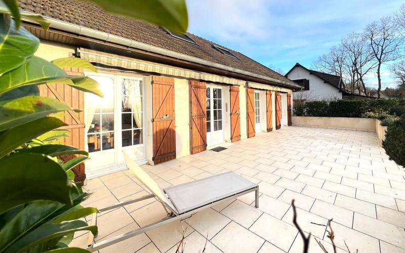 Maison - 183 m² - 7 pièces