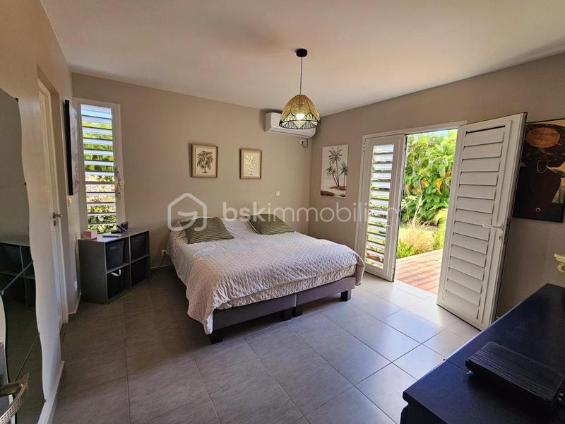 Maison - 177 m² - 7 pièces