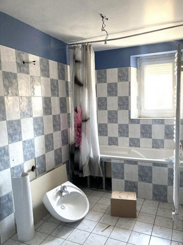 Maison - 225 m² - 4 pièces