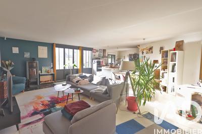 Maison - 220 m² - 6 pièces