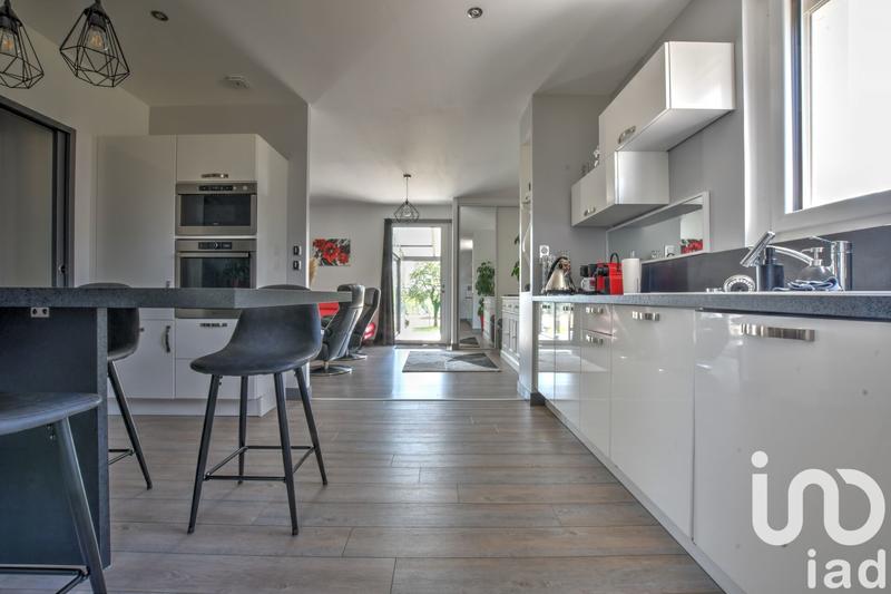 Maison - 163 m² - 6 pièces