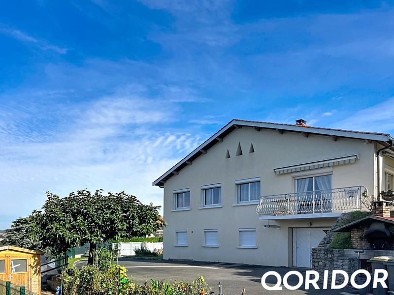 Villa - 198 m² - 7 pièces