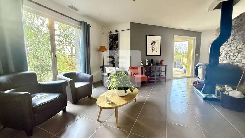 Maison - 159 m² - 6 pièces