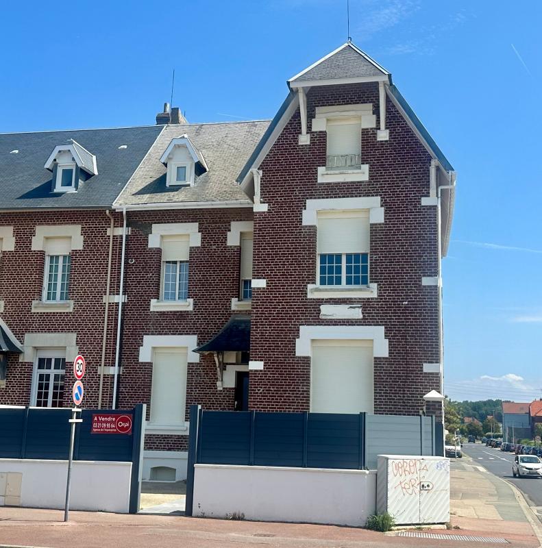 Immeuble - 252 m² - 11 pièces