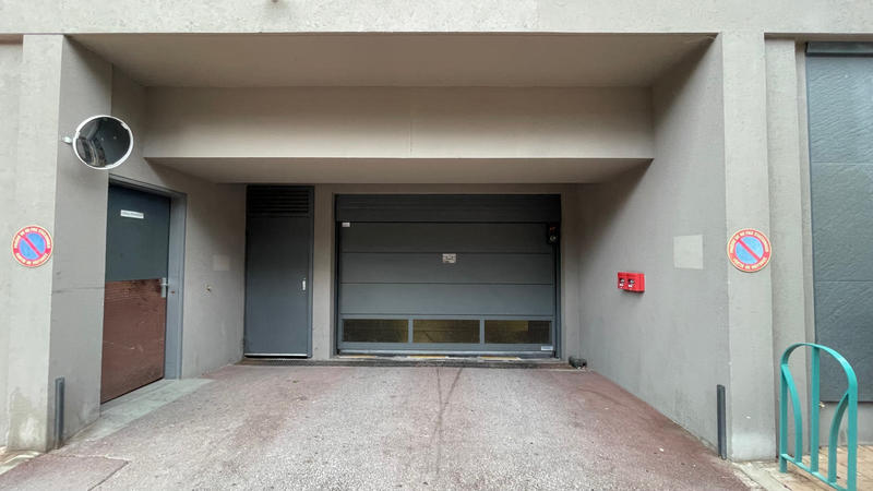 Parking / Garage - 22 m²