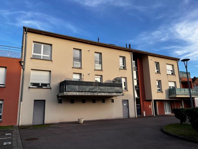 Appartement ancien - 77 m² - 4 pièces