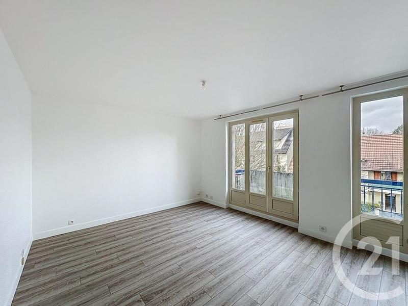 Studio - 30 m² - 1 pièce