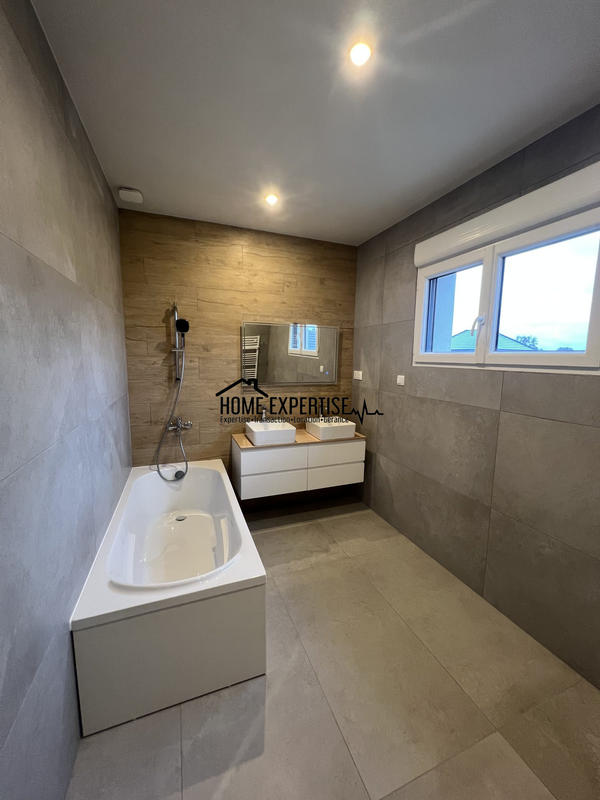 Maison - 145 m² - 5 pièces