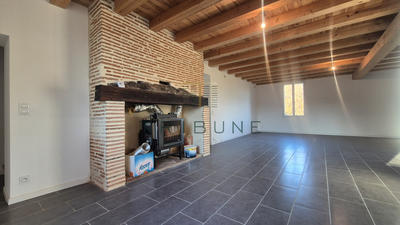 Maison - 270 m² - 7 pièces