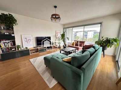 Appartement - 82 m² - 3 pièces