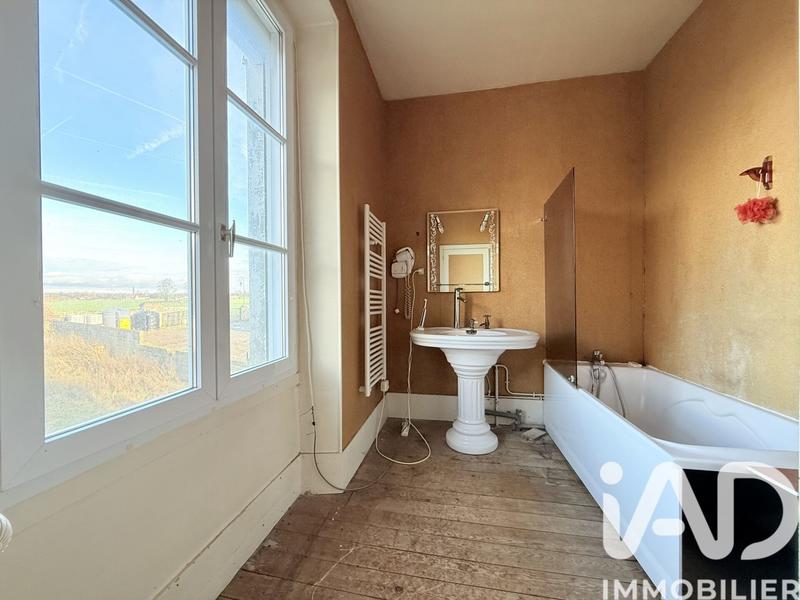 Maison - 262 m² - 8 pièces