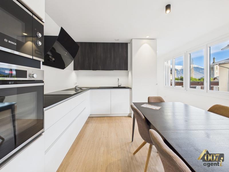 Appartement - 75 m² - 3 pièces