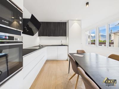 Appartement - 75 m² - 3 pièces