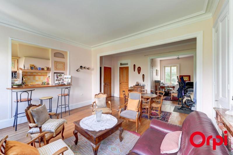 Maison - 194 m² - 7 pièces