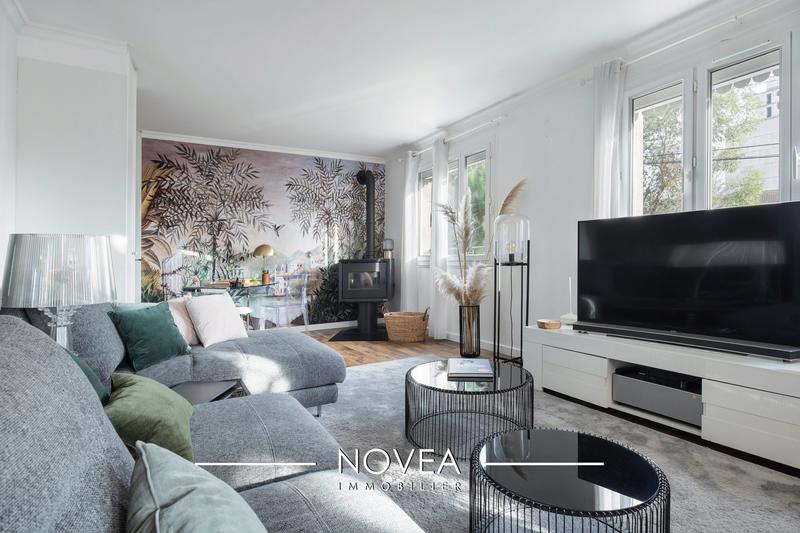 Maison - 185 m² - 5 pièces