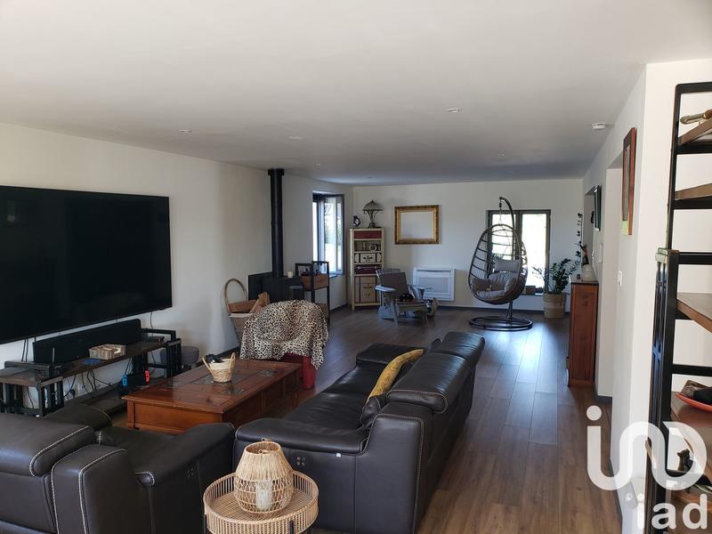 Maison - 338 m² - 10 pièces