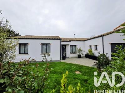 Maison - 98 m² - 5 pièces