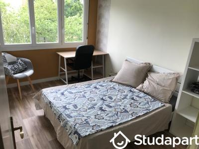 Chambre - 12 m² - 1 pièce