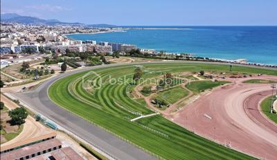 Local commercial - 115 m² - 3 pièces