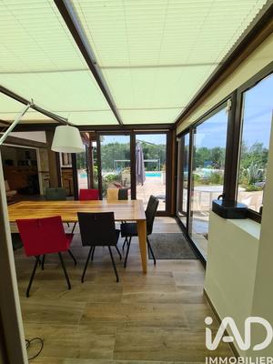 Maison - 450 m² - 20 pièces