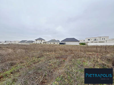 Terrain - 708 m²