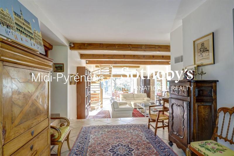 Maison - 296 m² - 7 pièces