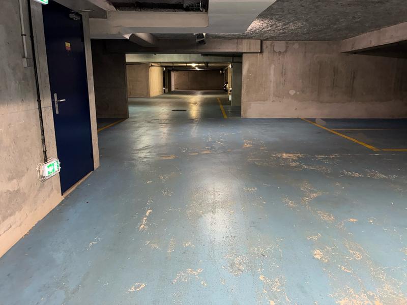 Parking / Garage - 11 m²