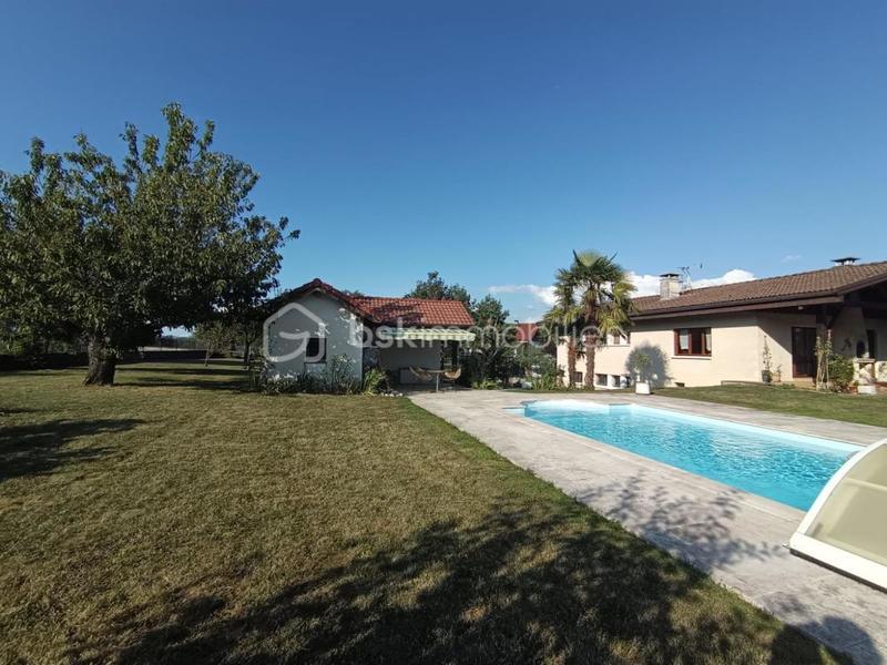 Maison traditionnelle - 103 m² - 4 pièces