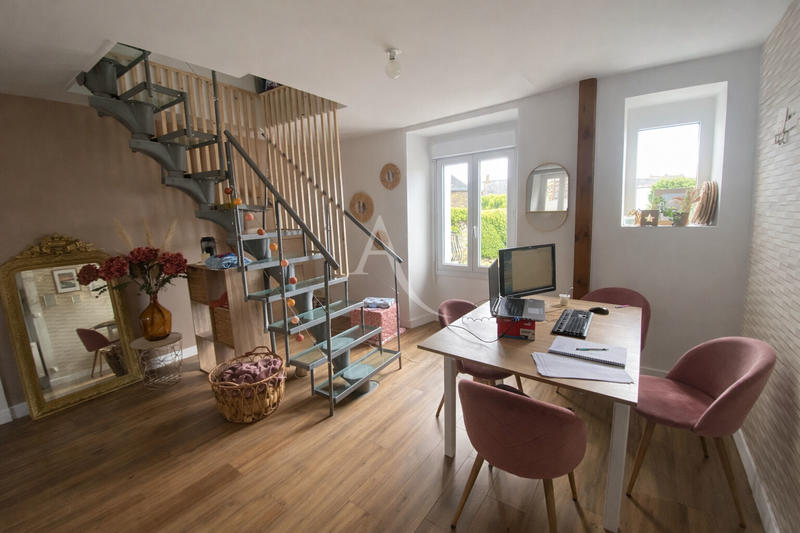 Maison - 97 m² - 5 pièces