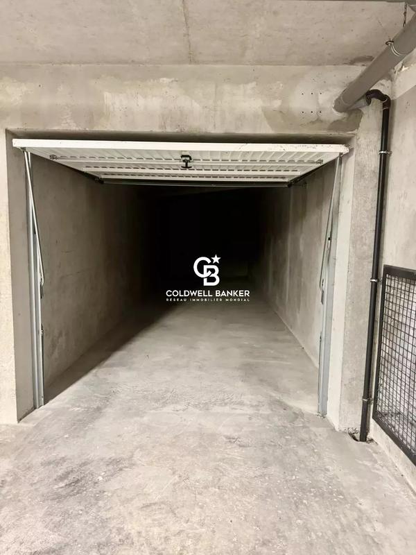 Garage - 28 m²
