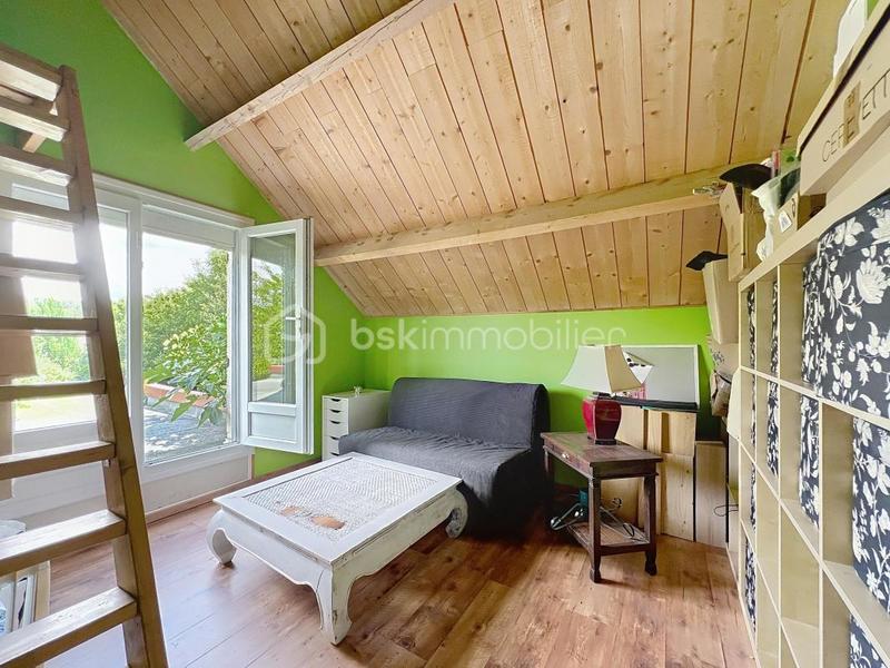 Maison - 180 m² - 5 pièces