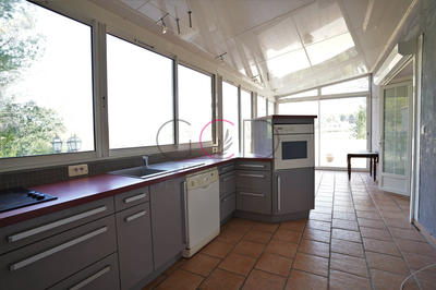 Villa - 235 m² - 9 pièces