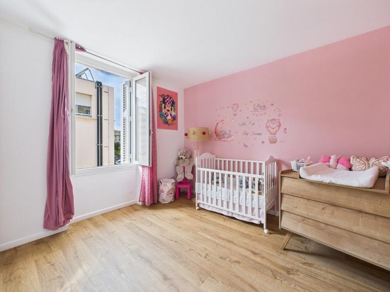 Appartement - 83 m² - 3 pièces